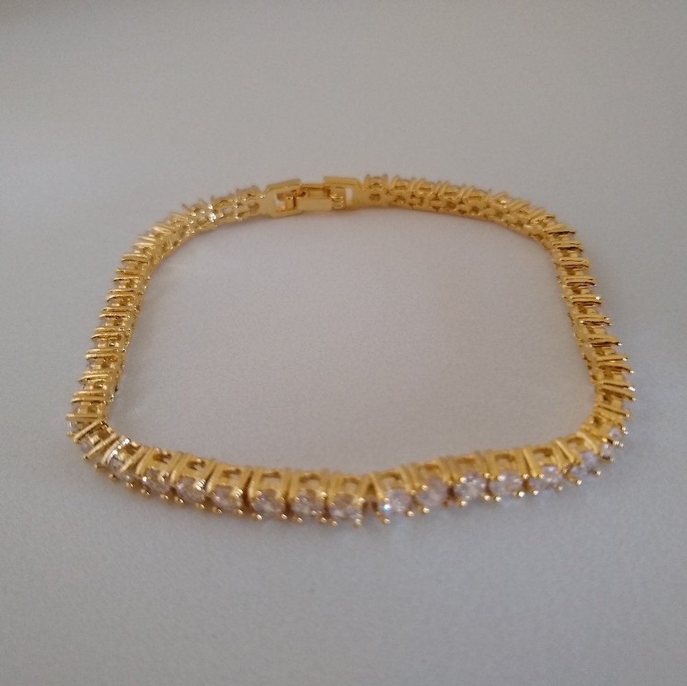 New Golden Round Cubic Zirconia Tennis Bracelet